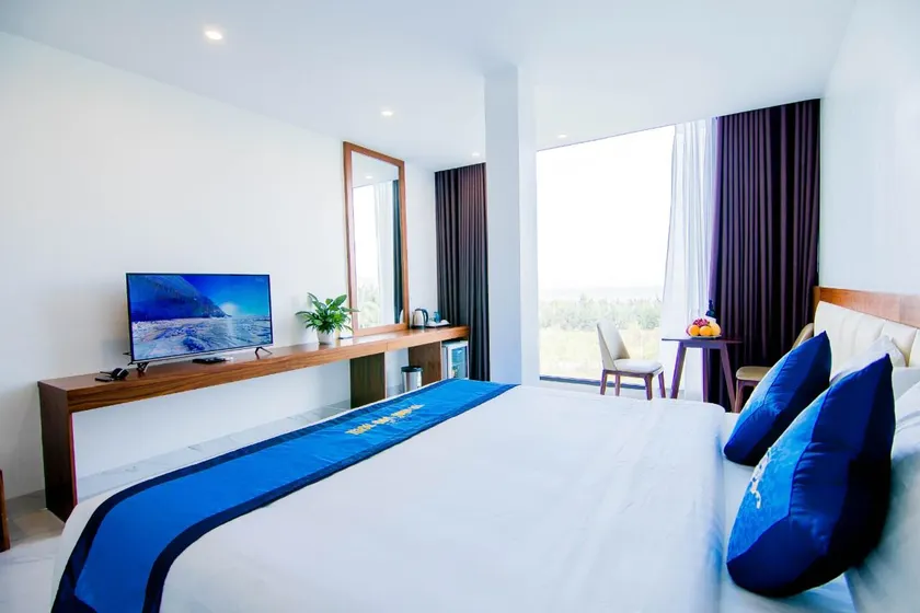 Hạ Long Land Hotel - Image 1