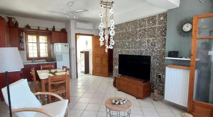 Sarakina Cottage Pelion - Image 1