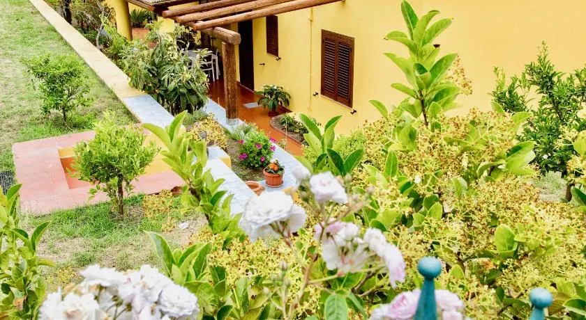 Il Veliero Blu Lipari Centro - Guest House - Image 1