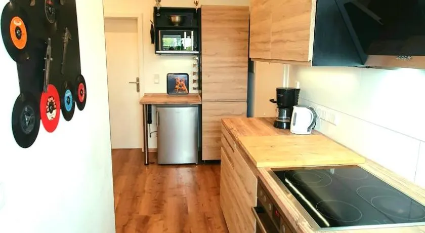 FRANKES CITY SLEEP Apartment, 6 Einzelbetten - Image 1