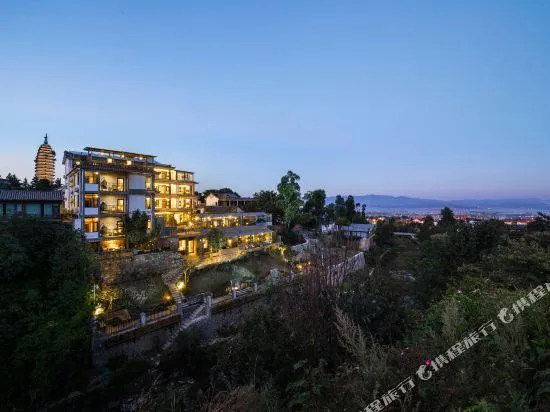 Muyun Xigu Inn - Image 1