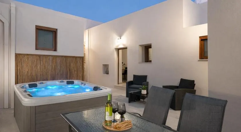 Antica Casa Dei Nonni with Heated Jacuzzi - Image 1