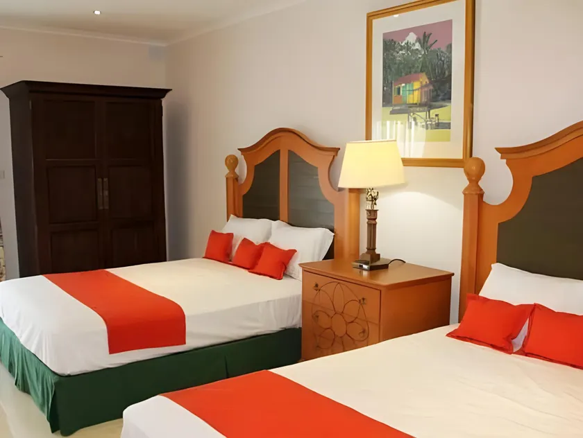 Port View Guesthouse - Image 1