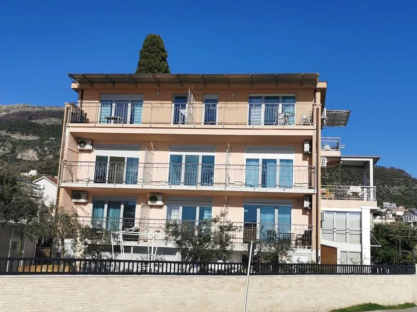 Qumi Apartments - Image 1