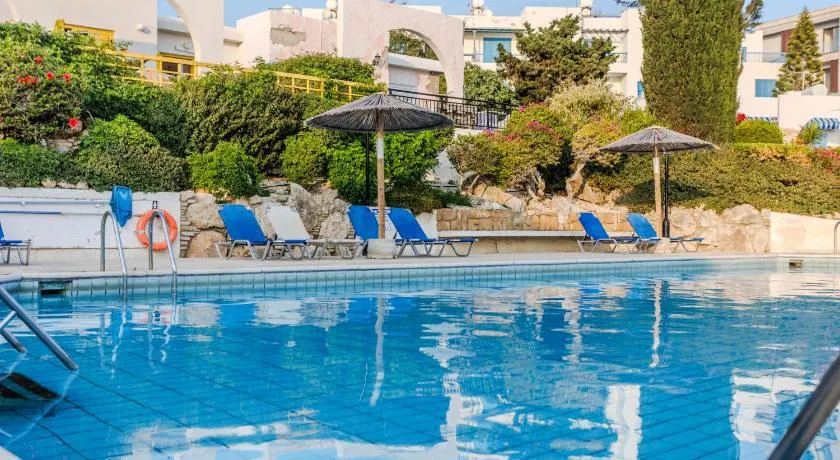 H&O Solmare by the Sea Apartment - Image 1