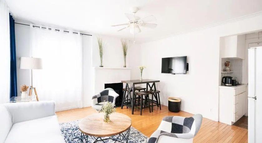 11-4F Prime west village designer 1BR - Image 1