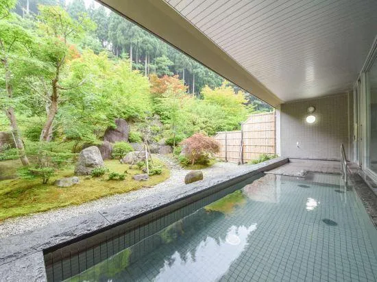 Higashiyama Onsen Maple Plaza - Image 1