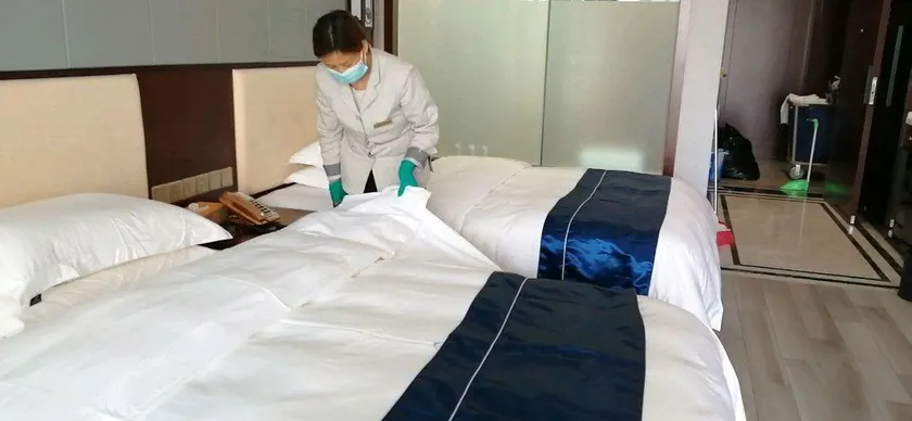 Longchen Hotel - Image 1