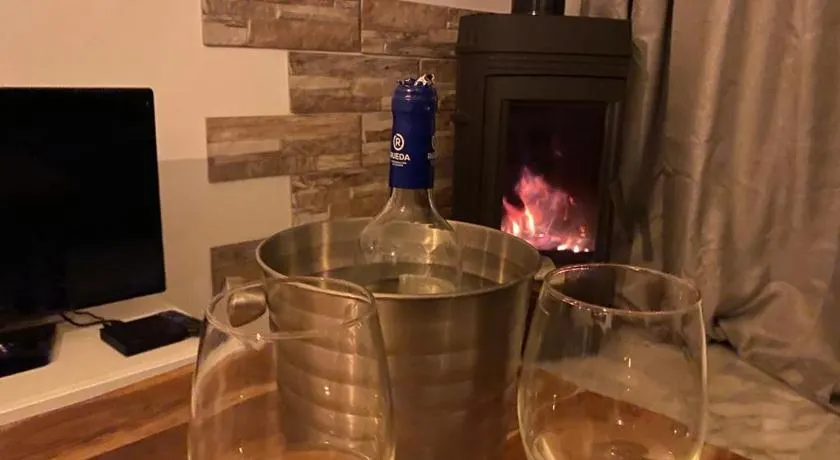 Encantador ático con chimenea y piscina en Almería - Image 1