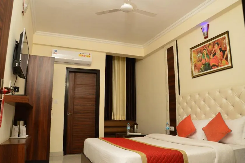 Hotel Eden - Image 1