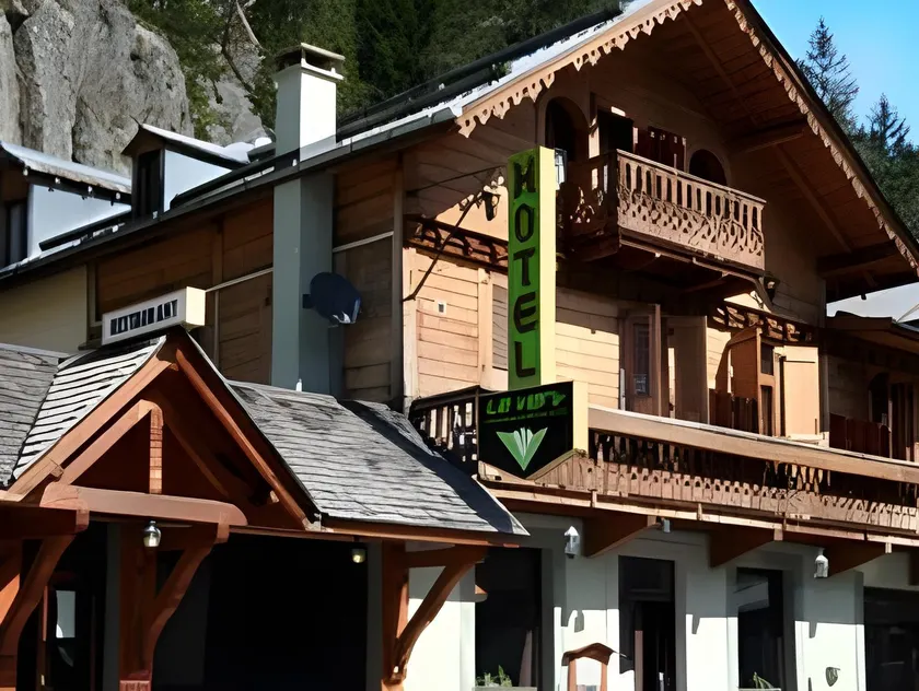 Le Vert Hôtel - Image 1