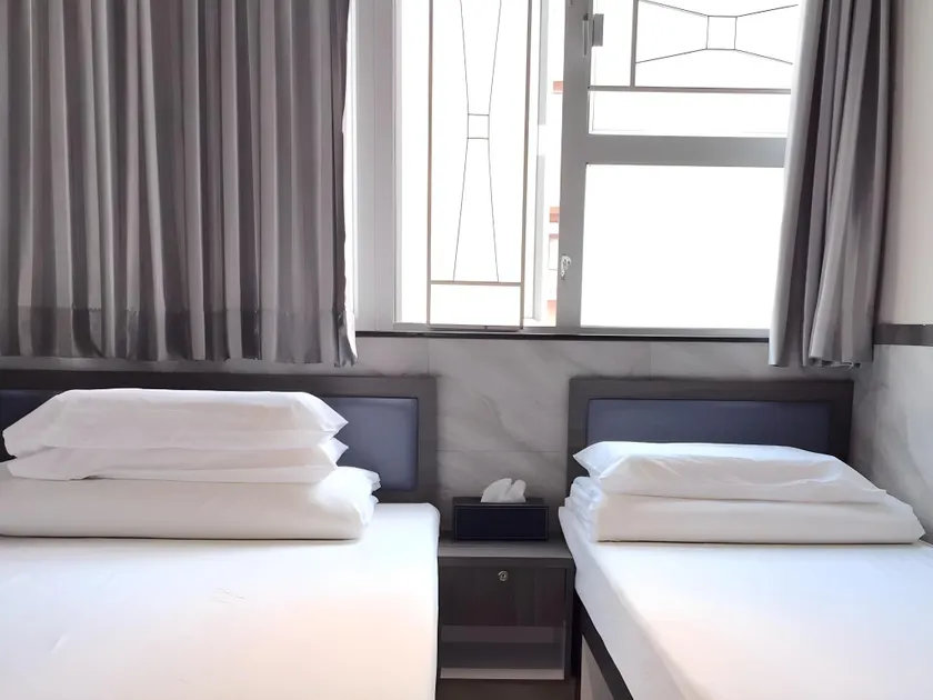 LEO Inn Hong Kong - Image 1