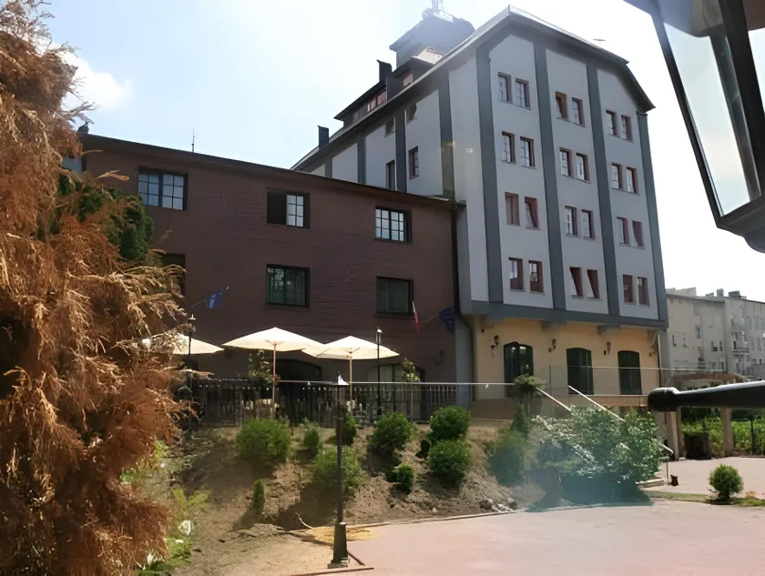 Hotel Spichlerz - Image 1