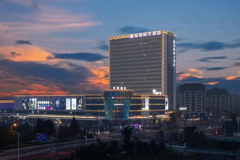 Crown Mingyue Hotel Wenzhou (Longwan Yiyu Square Branch) - Image 1