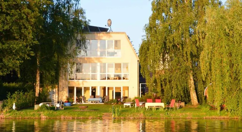 Apartamento Dachgeschoss - Ferienwohnhaus Drei am Zemminsee - Image 1