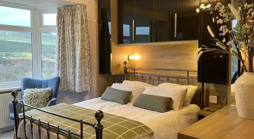 Glossop Retreat - Pet Friendly Perfect for 6 - Image 1