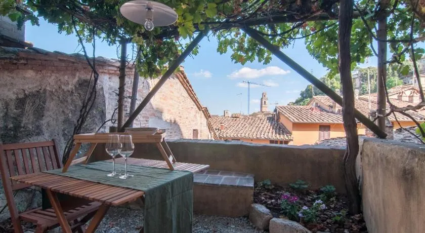 Umbrian Concierge - La Casa dei Pellari - Image 1