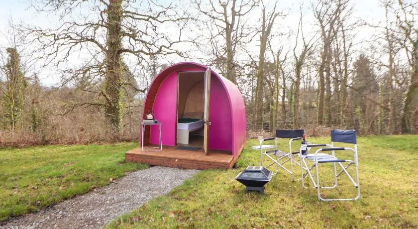 Pod 2 - Image 1