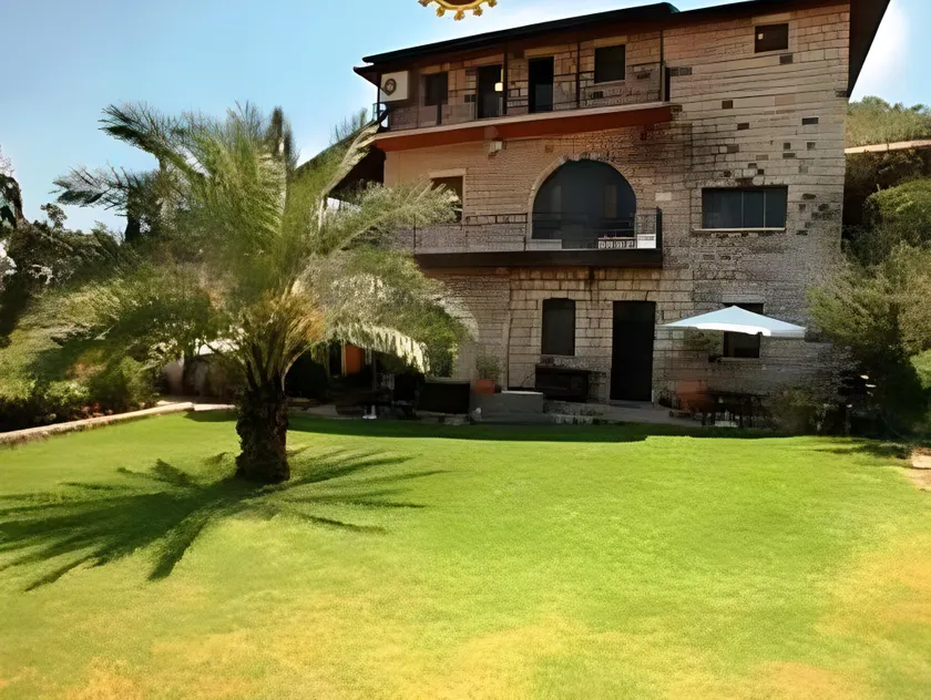 Hameiri Estate - Image 1