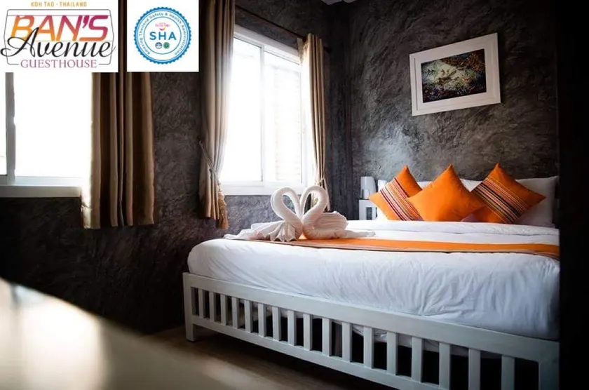 Ban's Avenue Guesthouse - Image 1
