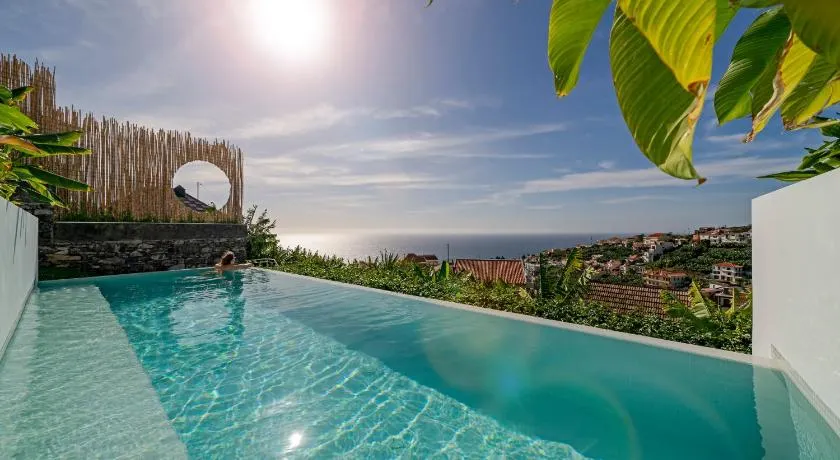 Casas da Vargem shared swimming pool by an island apart - Image 1