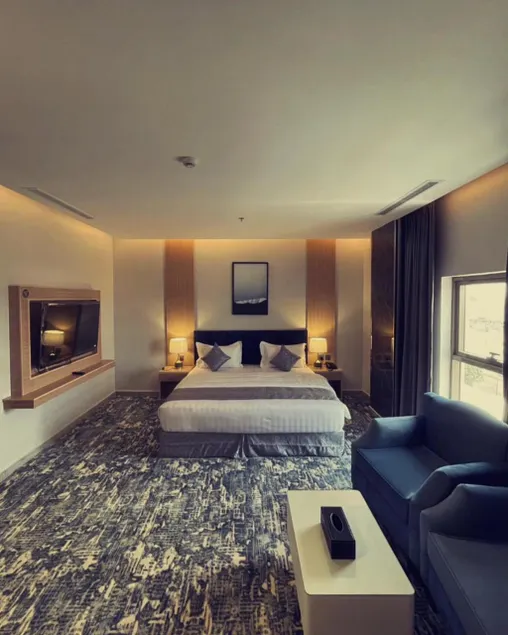 Pearly Hotel - Image 1