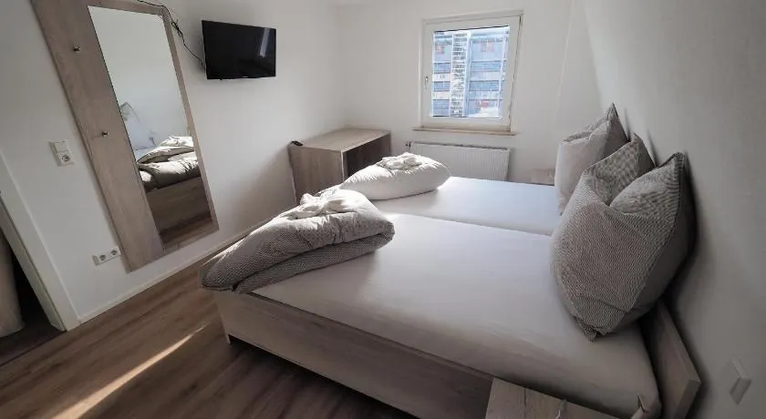 Hotel Delphi - Image 1