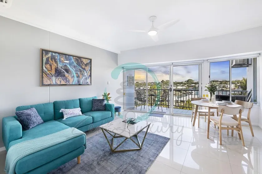Zen Marina: 1-BR Executive Apartment By The Bay - Image 1