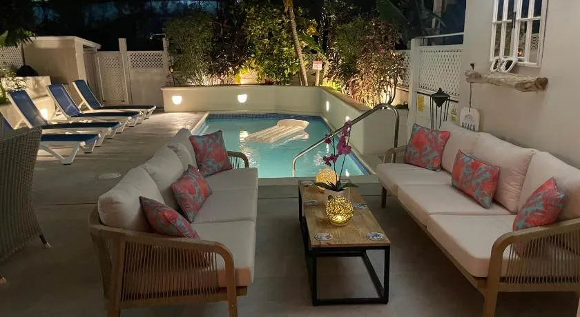Nanpa, Luxury Family Three Bed Villa, St James West coast, Private pool - Image 1
