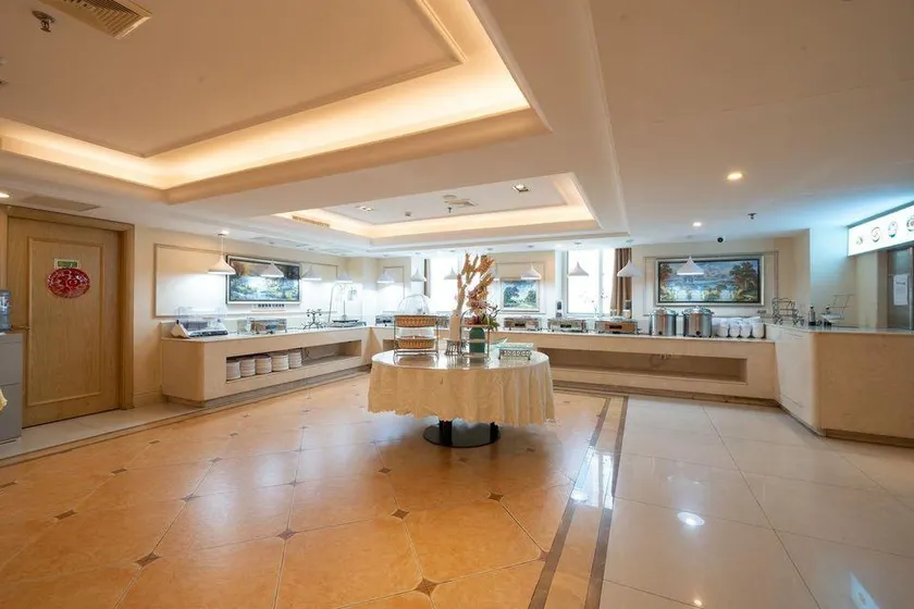 Vienna International Hotel (Xi'an North Railway Station Administrative Center) - Image 1