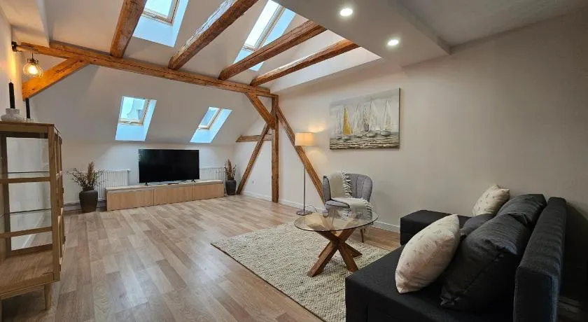 YFB I 130m2 Designwohnung mit 2 Bädern - Image 1