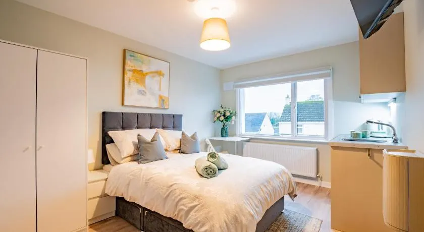 Flexistays - Private En-Suite Studios - Kinnegad - Image 1