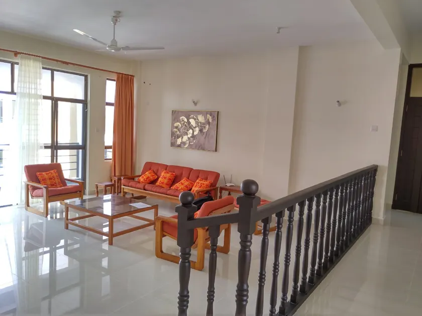 JUMEIRAH PARK EXECUTIVE FURNISHED APARTMENT - Image 1