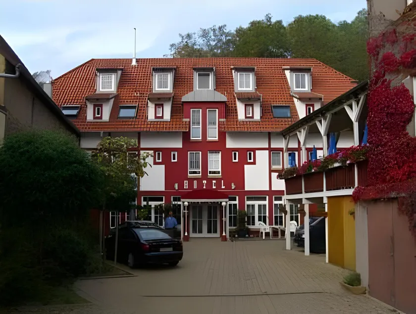 Hotel Hirsch - Image 1