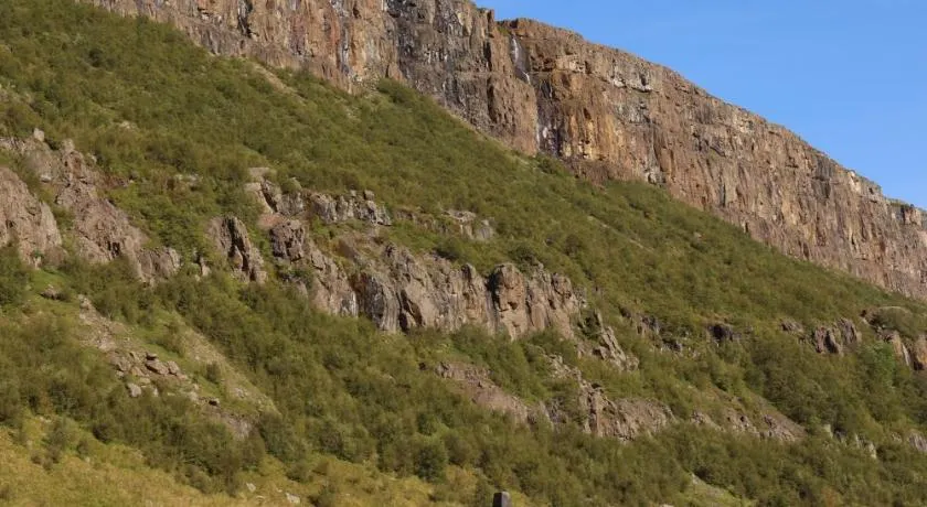 Hóll - Image 1