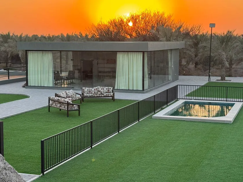 Palm Desert Paradise Farm - Image 1