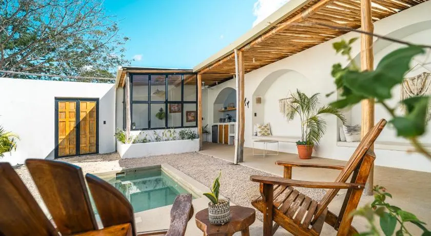 Las Guapas Villas Tamarindo - Image 1