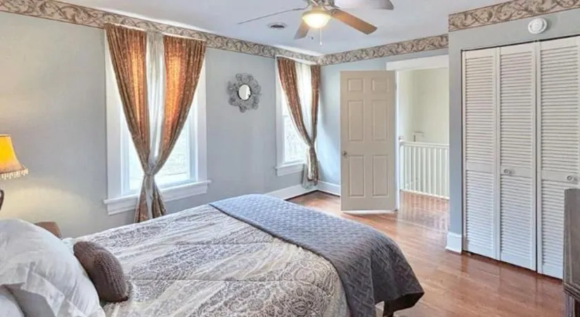 The Honey Home - Image 1