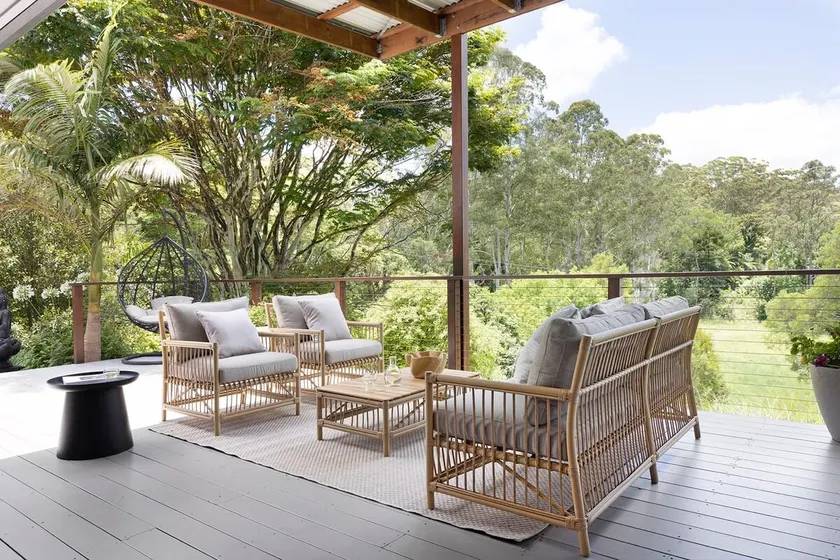 Designer Hinterland Escape with Breathtaking Views - Image 1