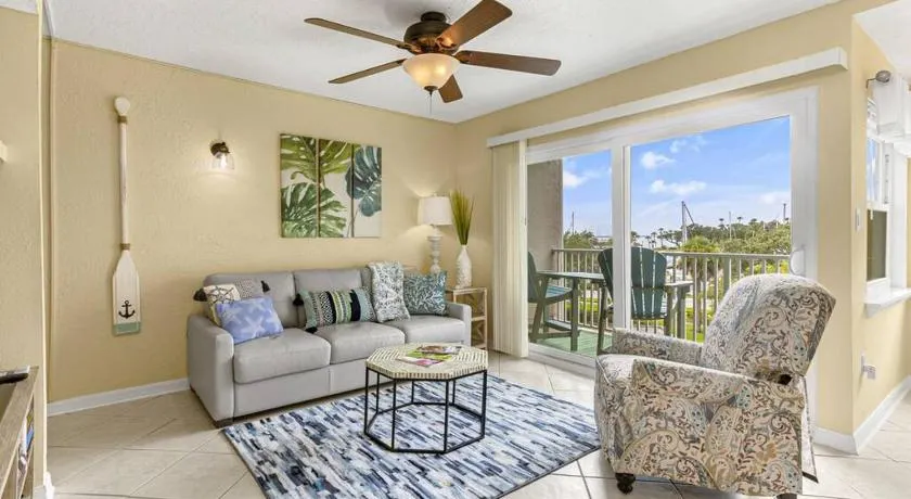 Haven Harbor Getaway - Image 1
