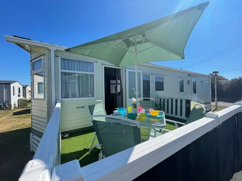 Tower View Pevensey Bay Holiday Park Beach - Image 1