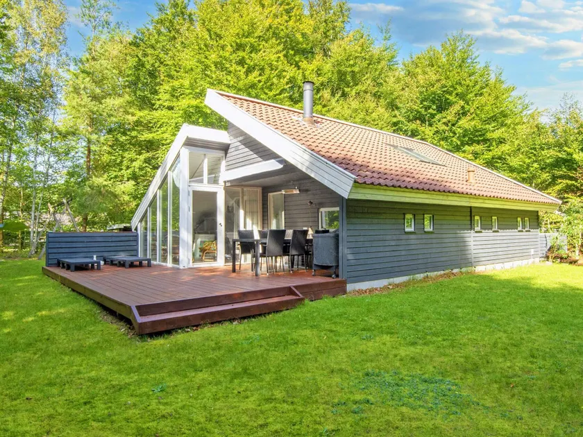 6 person holiday home in Glesborg-By Traum - Image 1