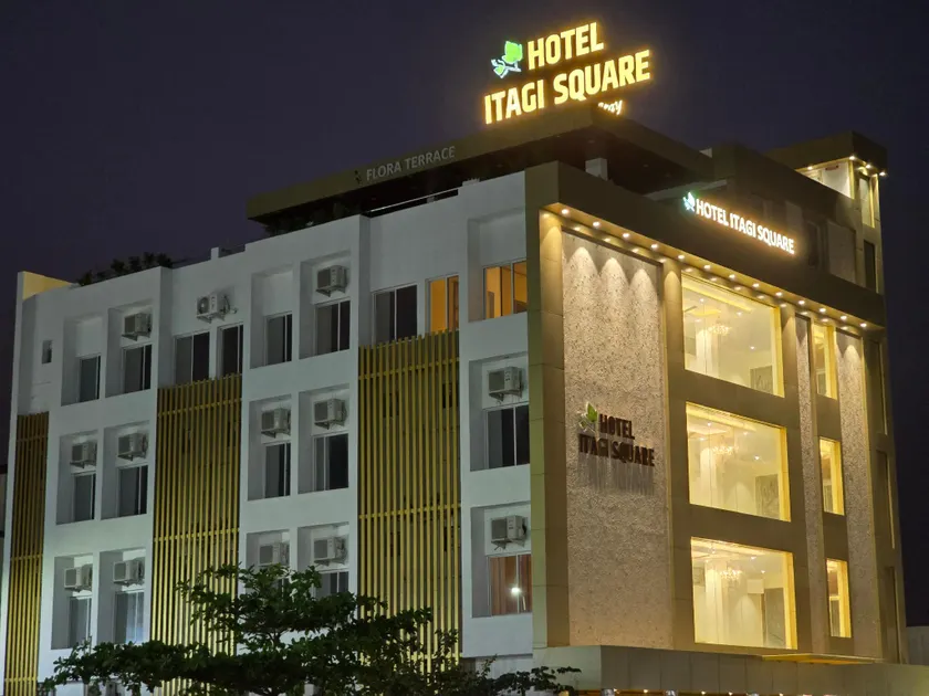HOTEL ITAGI SQAURE - Image 1