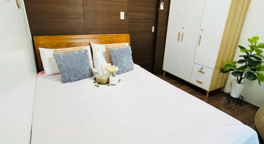 Hiraya Staycation, Air Residences, Makati - Image 1