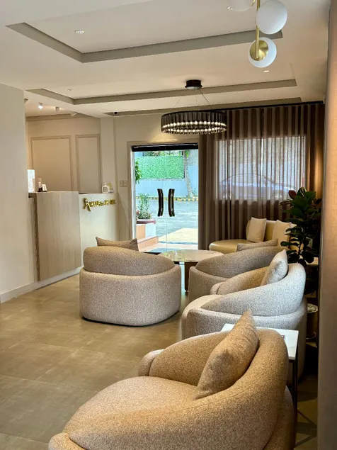 AMALFI718 HOTEL - Image 1