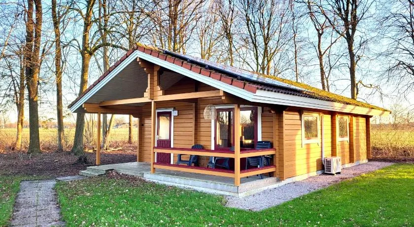 Hip Huisje van Hout - Image 1