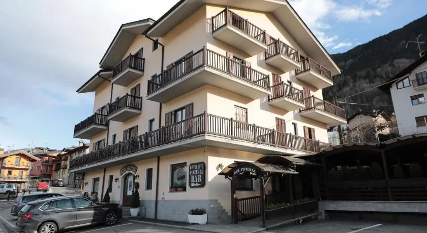 Hotel Ristorante Château - Image 1