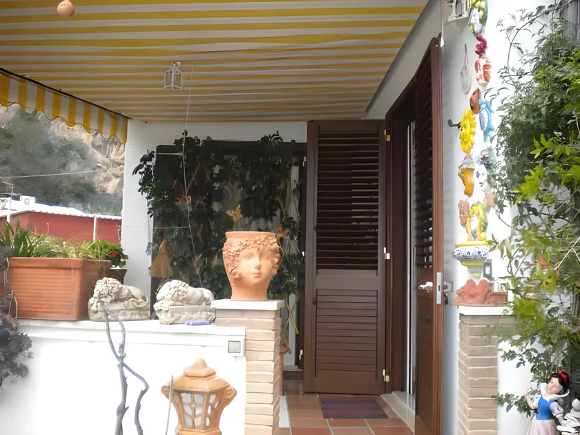 La Mammola - Image 1