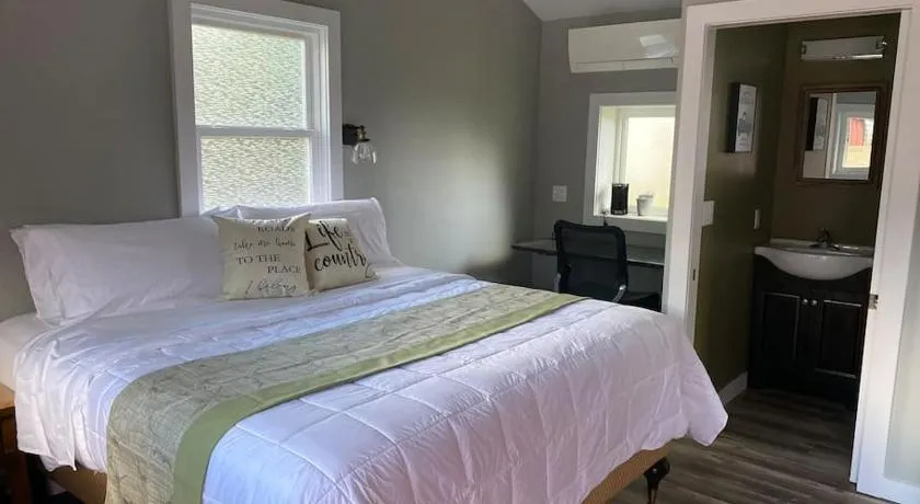 Murphys Law Inn 1 - Image 1