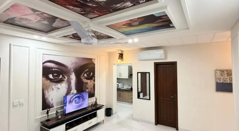 Global luxury 2BED apartment's In canal road self check-in - Image 1